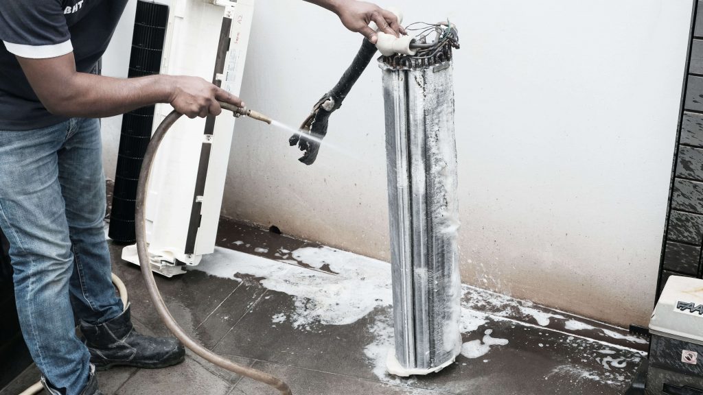 Read more about the article When to Chemical Wash Your Aircon in Singapore