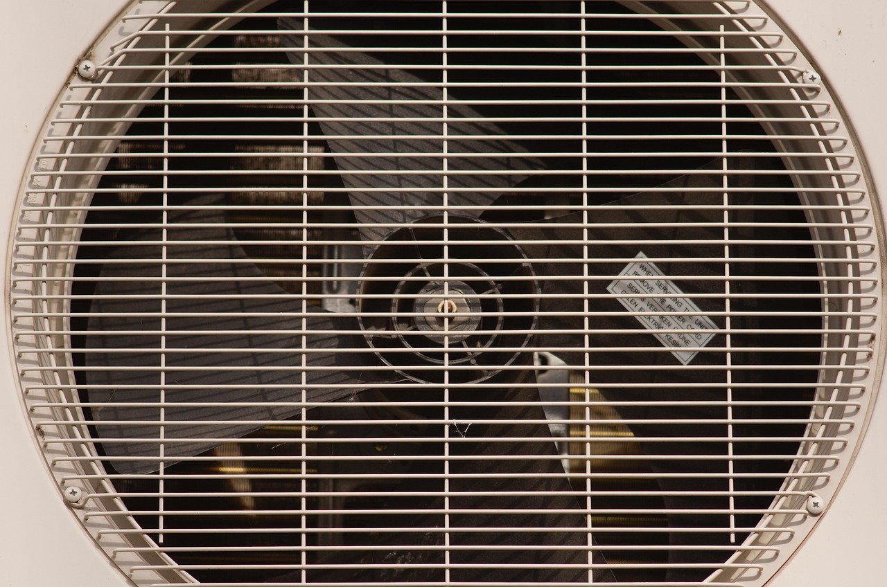 Read more about the article Aircon Noisy: Troubleshooting Tips
